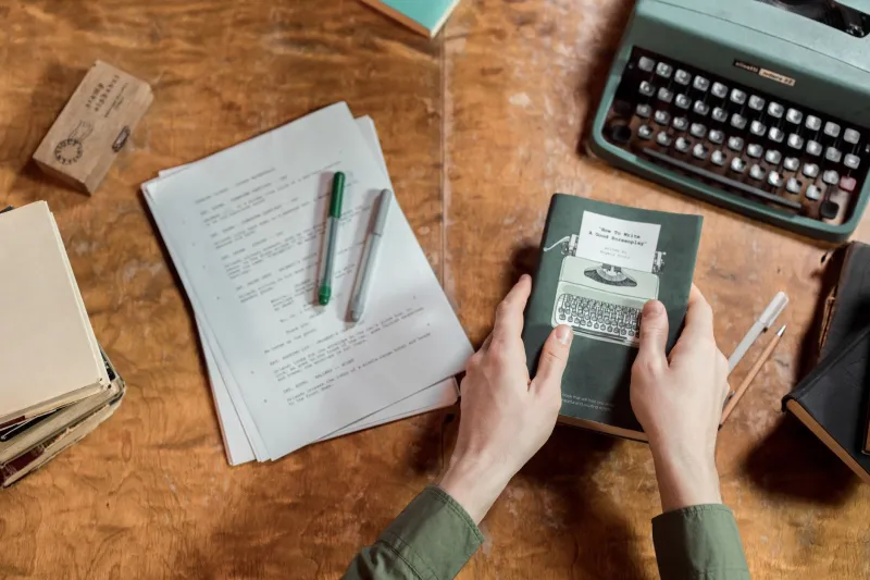 Talking Back to the Page: The Art of Annotating Your Own Drafts Across Time